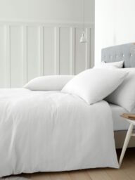 Catherine Lansfield 'Brushed Cotton' Duvet Cover Set in White - Size: King