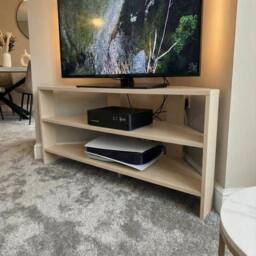 FWStyle Promo Putty Corner TV Unit Media Stand (H) 45 (W) 110 (D) 36cm in Light Beige