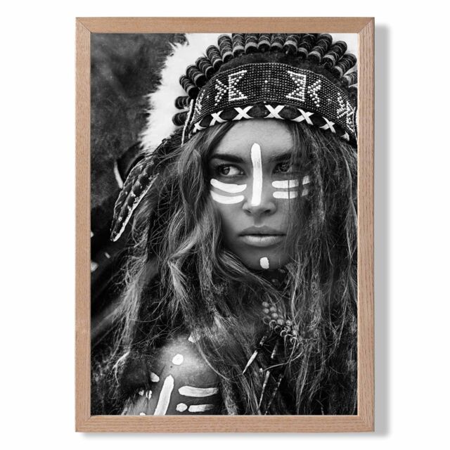 ARTZE Strong Woman Fashion Black & White Photo Framed Print SIZE: A2 with Oak Frame - Size: A4 - image 1