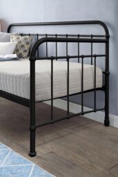 SlumberWorx Ickleford Industrial Living Room Bedroom Metal Day Bed Frame in Black - Size: Single - thumbnail 3