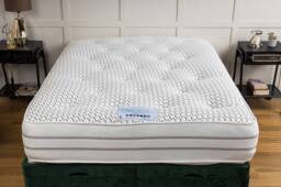 UK Bed Furniture Supreme 2500 Pocket Mattress in White - Size: Single - thumbnail 3