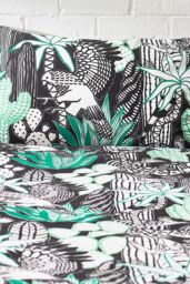 Furn Arizona Printed Reversible Duvet Cover Set in Black - Size: Double - thumbnail 4