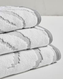 Allure Bath Fashions Zebra Print Sculpted Bath Towel in Grey - Size: Bath Sheet - thumbnail 3