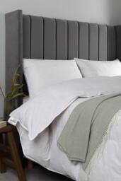 EarthKind Feather & Down 4.5 Tog Summer Duvet in White - Size: Double - thumbnail 2