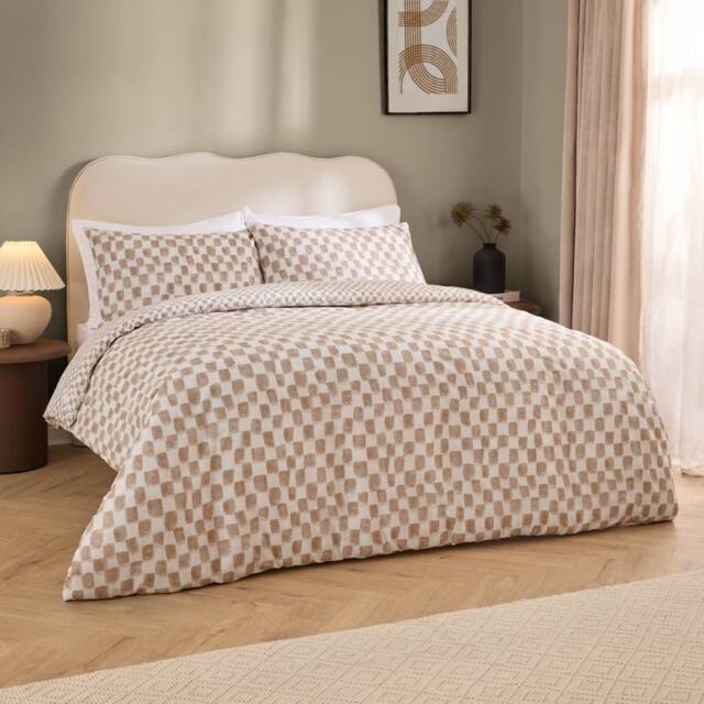 HOEM Nyhavn Checkerboard Reversible Duvet Cover Set in Tan - Size: Double - image 1
