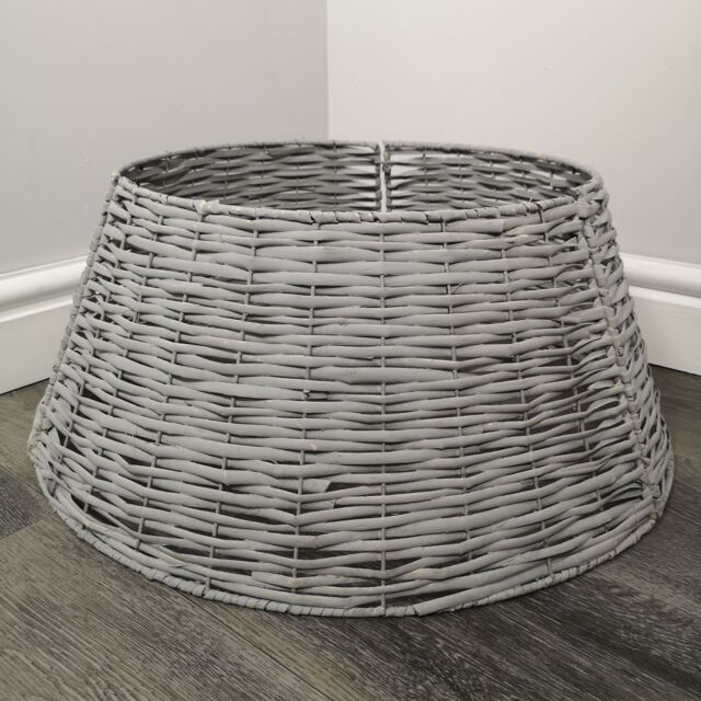 Samuel Alexander 48/70cm KD Willow Christmas Tree Skirt Wicker Rattan- Large Light Grey - image 1