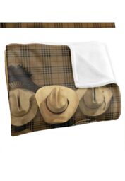 Yellowstone Hats Off-Silky Touch Super Soft Throw Blanket 152 X 127 cm in White - thumbnail 3