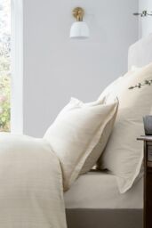 Murmur 'Seren' Oxford Pillowcase in Ivory - thumbnail 2
