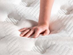 Arthur Sleep Ortho Arthur 2000 Pocket Spring Hybrid Gel Mattress in White - Size: Double - thumbnail 9
