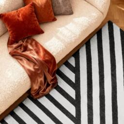 THE RUGS Ted Baker Noir Wool Handwoven Black White Geometric Rug - Size: 120 cm x 180 cm - thumbnail 2