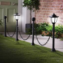 Gainsborough 4-Piece Solar-Powered Lamp Post & Chain Garden Border Set in Black - thumbnail 1