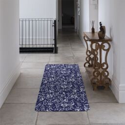 Benjamin Tate Design White Flowers On Navy Runner Rug in Natural - Size: 67 cm x 230 cm - thumbnail 3