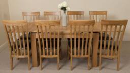 Thats Furniture Richmond 140-220cm Oak Extending Dining Table & 8 Harvard Chairs in Brown - thumbnail 2