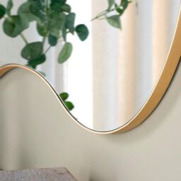 Yearn Mirrors Large Pebble Mirror Gold 111x81cm - Size: 111x81 cm - thumbnail 4