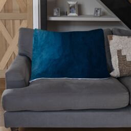 Benjamin Tate Design abstract blue liquid fluid Designer Blanket in Natural - Size: 120 cm x 150 cm - thumbnail 2