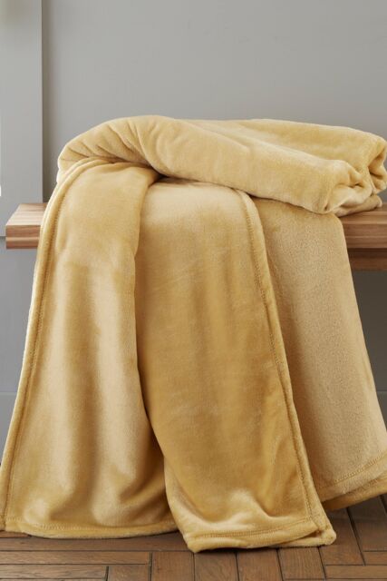 Catherine Lansfield 'Raschel Velvet Touch' Blanket Throw in Yellow - Size: 130 cm x 170 cm - image 1
