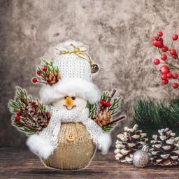Shatchi 19cm Snowman - Decorative Free Standing Figurine in White - thumbnail 4