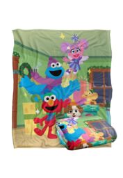 Sesame Street Furry Friends Forever Elmo Abby Cookie Monster Presents Silky Touch Super Soft Throw Blanket 152 X 127 cm in White - thumbnail 2