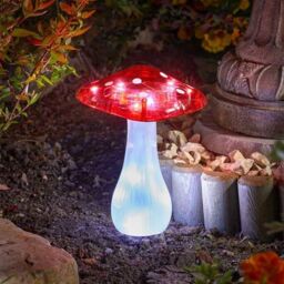 Marco Paul 3pck Solar Mushroom LED Garden Ornaments in Red - thumbnail 2