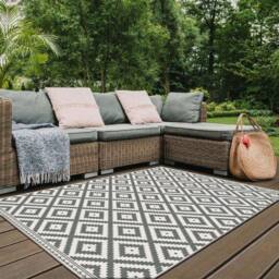 THE RUGS Reversible Outdoor Rugs in Geometric Diamond Design Duo Weave Collection in Black - Size: 160 cm x 230 cm - thumbnail 1