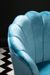 Orsina Ovala Velvet Scalloped Chair in Blue - thumbnail 6