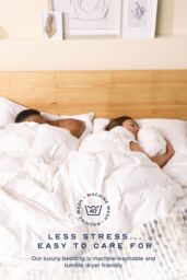 Snuggledown Scandinavian Duck Feather & Down 10.5 Tog Duvet With 2 Pillows in White - Size: King - thumbnail 7