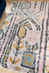 Kukoon Pastel Pink & Beige Abstract Tribal Pattern Living Room Area Rug in Pale Pink - Size: 60 cm x 110 cm - thumbnail 1