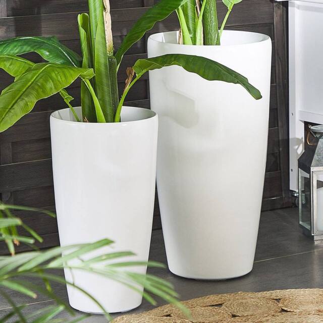 Wyld and Coco Modern Tall White High-Gloss Plant Pot 32cm - image 1