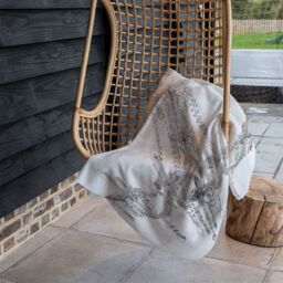 Benjamin Tate Design Chandelier Blanket in Natural - Size: 120 cm x 150 cm - thumbnail 4