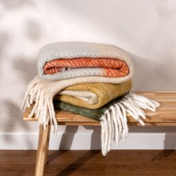 Yard Rawton Ombre Herringbone Throw in Natural - Size: 130 cm x 180 cm - thumbnail 4