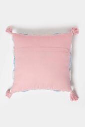 Homescapes Geometric Ikat Tufted Cotton Cushion with Tassels in Blue - Size: 45 cm x 45 cm - thumbnail 3