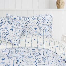 Smart Living Luxury Soft Reversible Holiday Postcard Duvet Cover & Pillowcases in Blue - Size: King - thumbnail 3