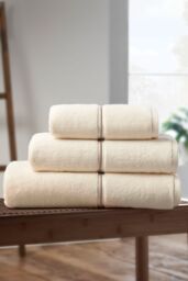 Bianca 'Zero Twist Satin Stitch' Cotton Towel in Cream - thumbnail 3