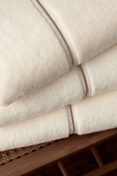 Bianca 'Zero Twist Satin Stitch' Cotton Towel in Cream - thumbnail 2