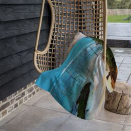 Benjamin Tate Design Fishermen on the ocean coast of Sri Lanka Designer Blanket in Natural - Size: 120 cm x 150 cm - thumbnail 3