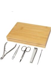Bullet Ladia Bamboo Manicure Set in Natural