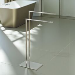 Showerdrape Stamford Stainless Steel Chrome Freestanding Towel Rail in Silver - thumbnail 1