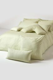 Homescapes Egyptian Cotton Ultrasoft Housewife Pillowcase 330 TC, King Size in Green - thumbnail 5
