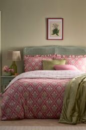 Appletree 'Aurelia' 100% Cotton Floral Print Duvet Cover Set in Pink - Size: King - thumbnail 4