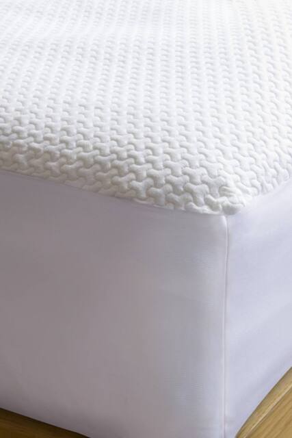 Soak&Sleep Waterproof Bamboo Mattress Protector in White - Size: Super King - image 1