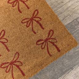 Melody Maison Red Bow Detail PVC Backed Coir Doormat 60cm X 40cm - Size: 60 cm X 40 cm - thumbnail 6