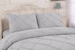 Homes-Linen Luxury Alexandra Pintuck Pleated Duvet Cover Set in Silver - Size: King - thumbnail 2
