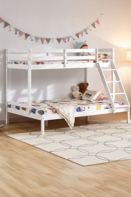 Home Discount Vida Designs Sydney Triple Sleeper Bunk Bed Frame Bedroom Furniture in White - Size: Single - image 1