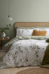 Appletree 'Floral Trellis' 100% Cotton Sateen Duvet Cover Set in Green - Size: Double - thumbnail 5