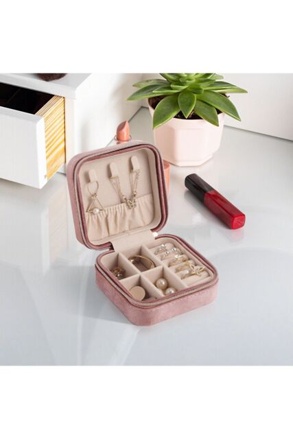 H&O Direct Portable Travel Jewellery Box in Pink - image 1