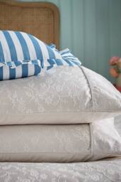 Helena Springfield 'Floral Trail' Jacquard Duvet Cover Set in Cream - Size: Double - thumbnail 5