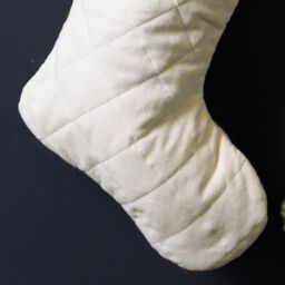 Dibor Set of 2 Faux Fur Cuff White Quilted Xmas Decoration Christmas Gift Bag - Size: 2 Pack - thumbnail 3