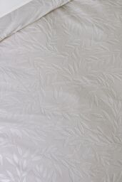 Catherine Lansfield 'Corded Leaves' Duvet Cover Set in Gold - Size: Double - thumbnail 3