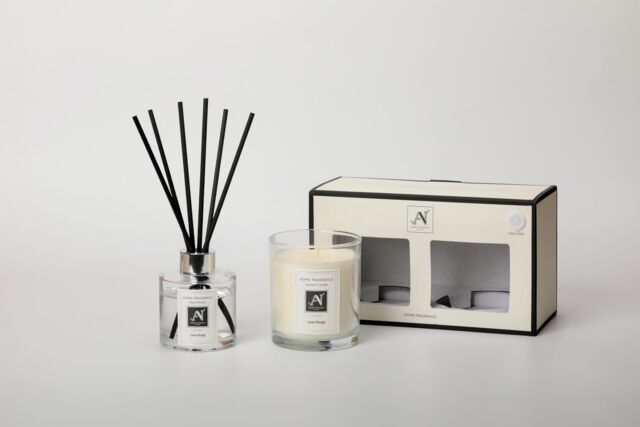 Aroma Naturals Minimalist Luxe Candle & Reed Diffuser Gift Set Lune Rouge Scent in White - Size: Medium - image 1