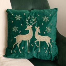 Samuel Alexander 44cm Emerald Green & Gold Reindeer Decorative Christmas Cushion - thumbnail 9